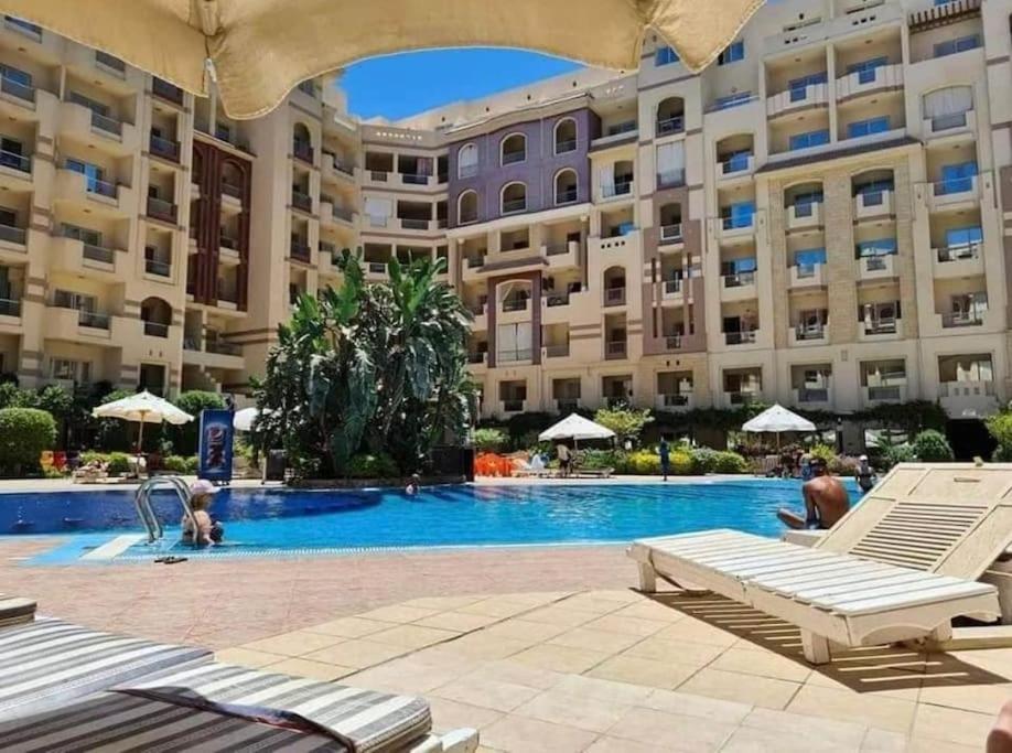 Pool View With Balcony Florenza Appartement *