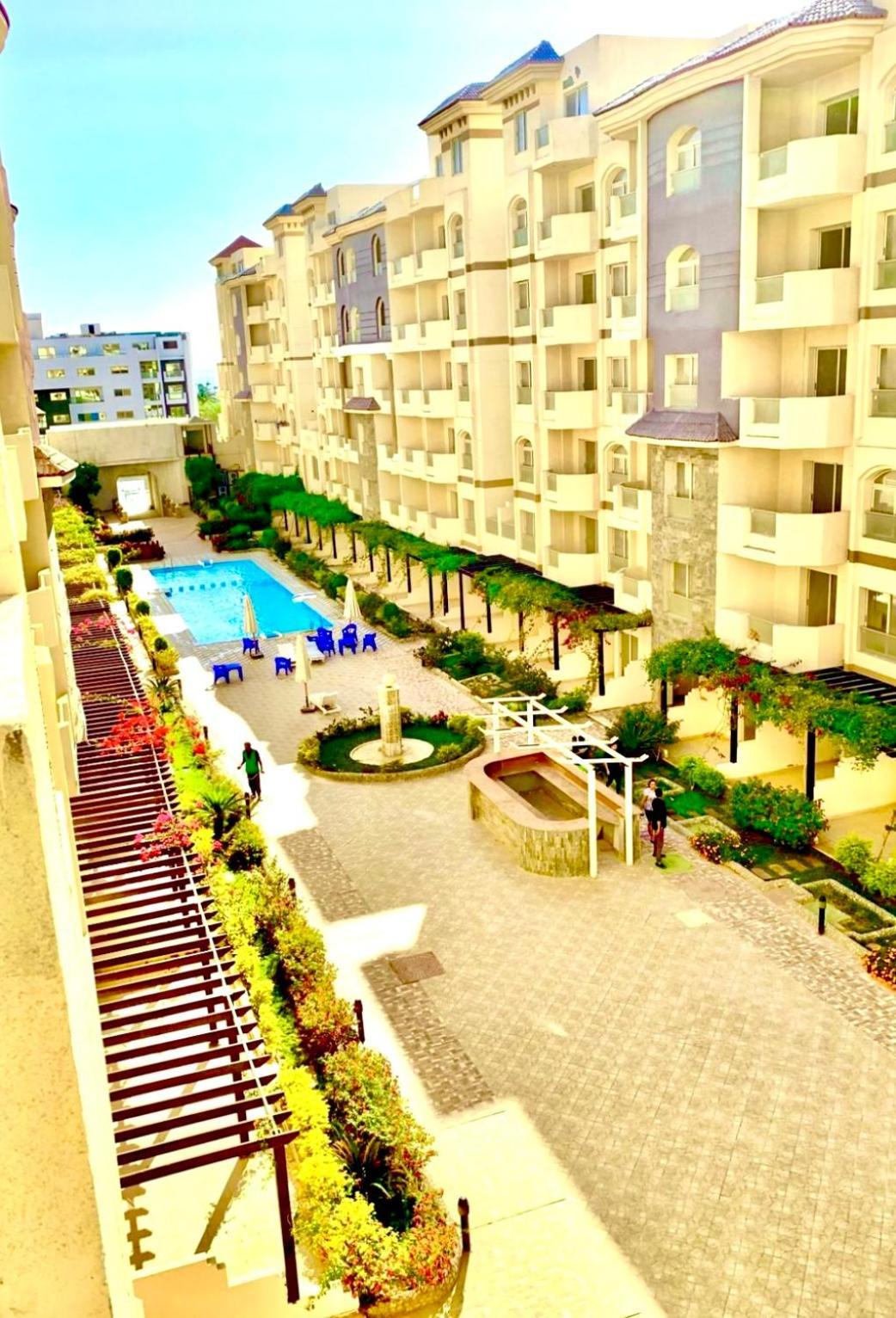 Pool View With Balcony Florenza Appartement Hurghada